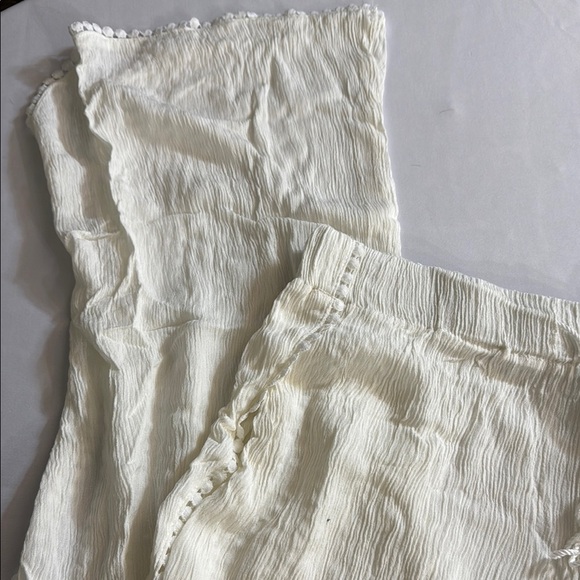 Chic White Wide Leg Pants with Side Slits - Picture 5 of 6